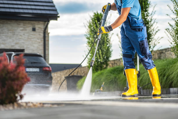 Best Garage Pressure Washing  in Juarez, TX